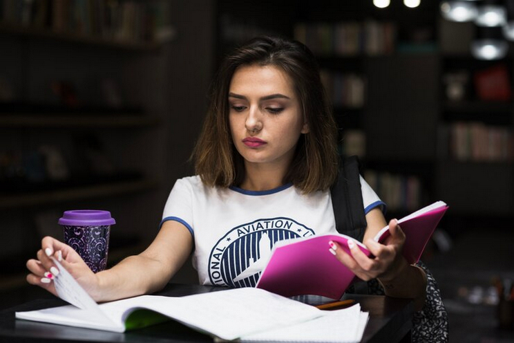 educación en línea vs. educación presencial